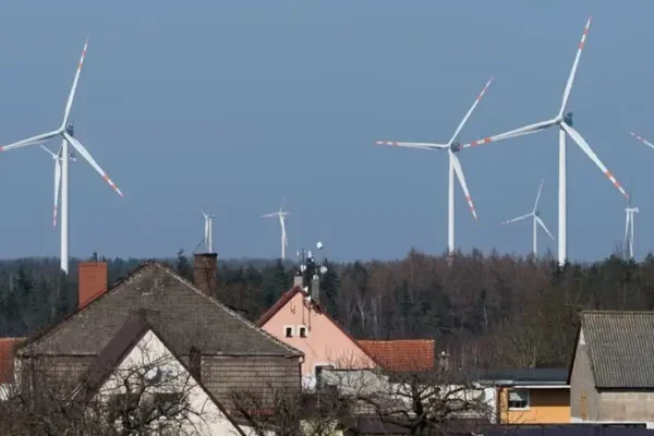 Farma wiatrowa a ceny nieruchomości: analiza z Rajgrodu nie potwierdza obaw