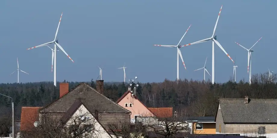 Farma wiatrowa a ceny nieruchomości: analiza z Rajgrodu nie potwierdza obaw