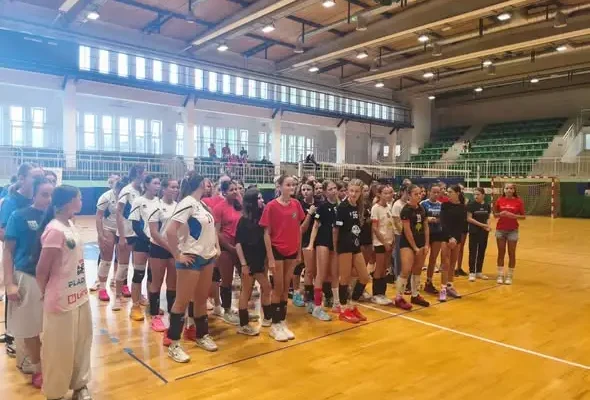 Siatkarki z Jawora z sukcesami w turnieju w Jeleniej Górze