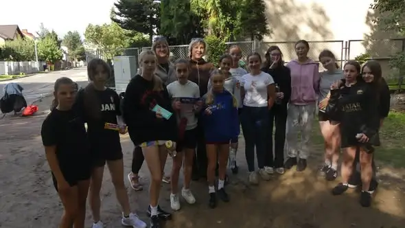 Biegi w Parku Miejskim w Jaworze zainaugurowały rok sportowy w SP nr 2