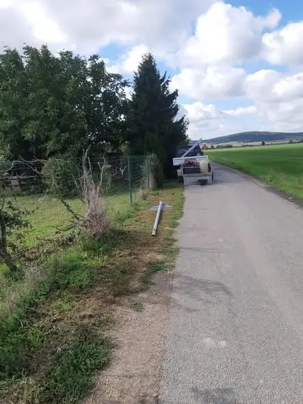 Nowe oznakowanie w Gminie Paszowice – prace trwają